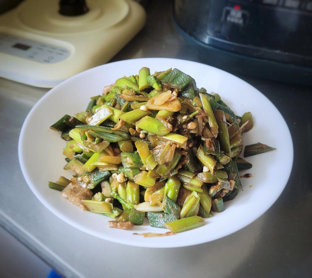 秋葵芦笋炒牛肉