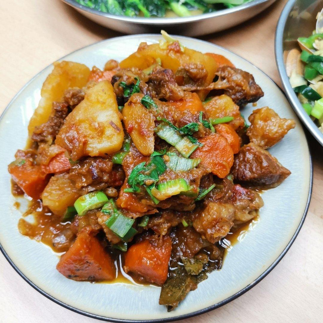 番茄土豆炖牛腩