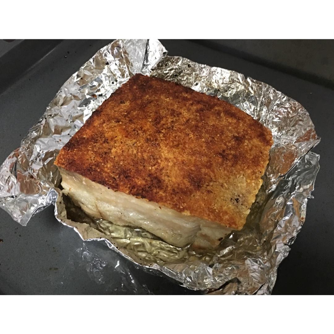 广式脆皮烧肉