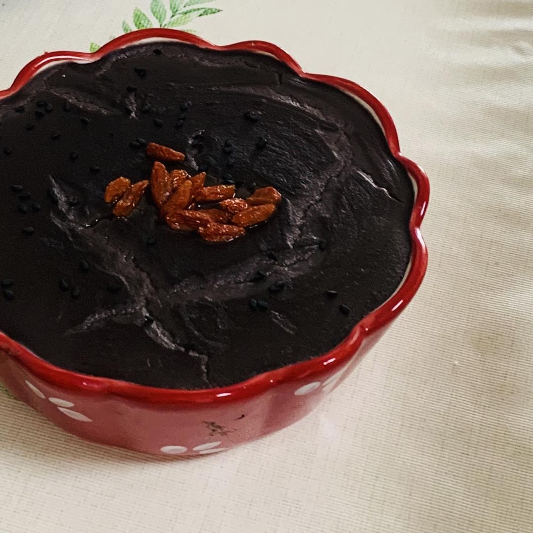 核桃红枣黑米黑芝麻糊