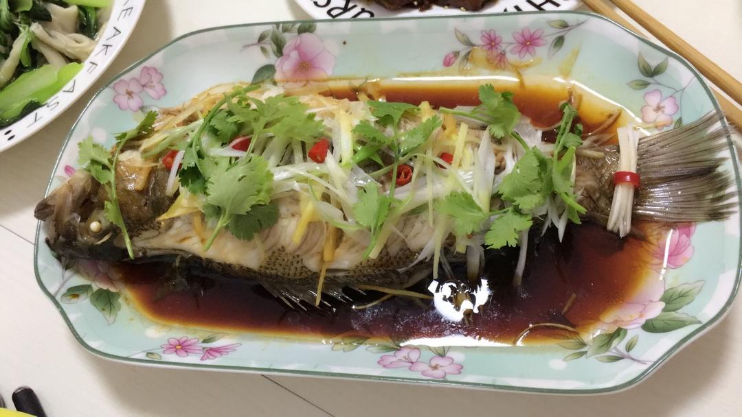 清蒸鲈鱼