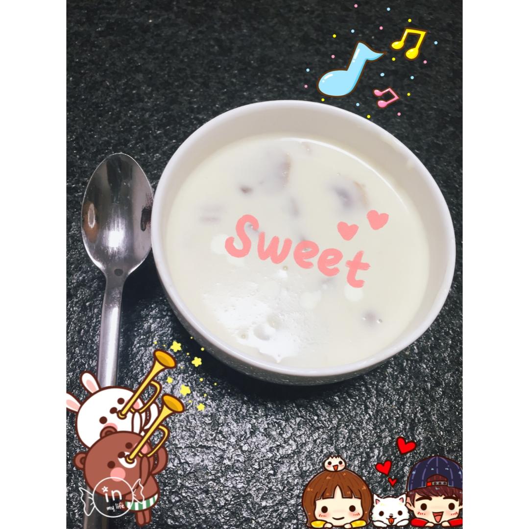 鸡茸奶油蘑菇汤