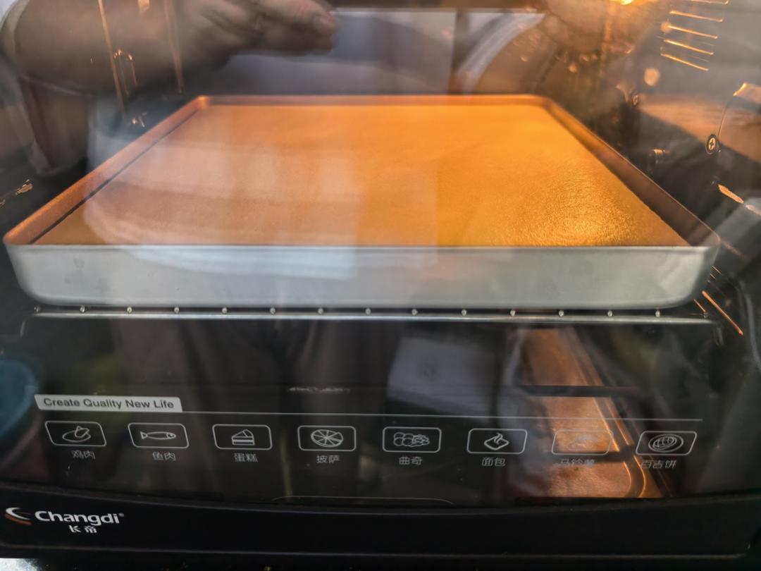 蛋糕卷这样做‼️不掉皮不开裂（小视频食谱）