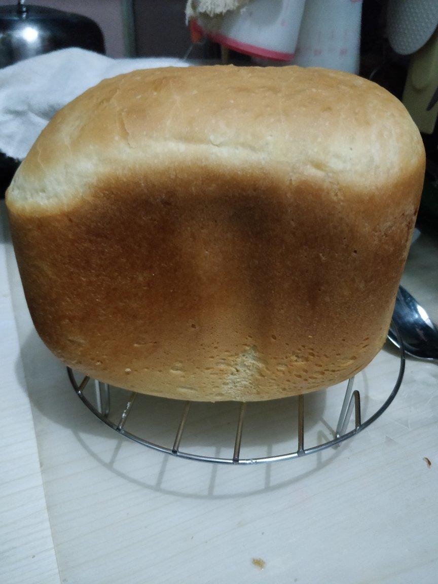 如何用面包机做出柔软的吐司面包～和面版