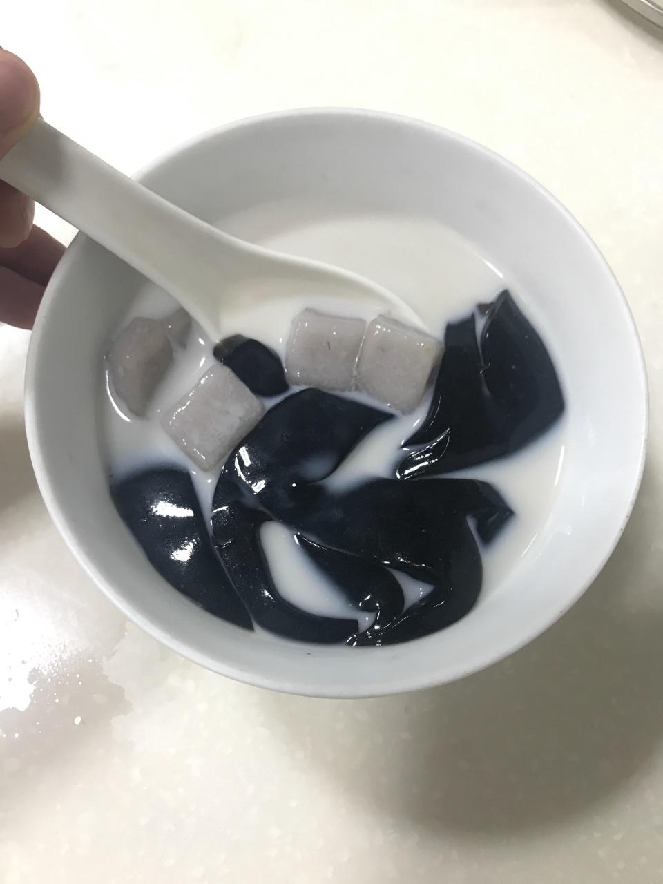 【视频】椰汁芋圆（芋头、红薯、紫薯圆）