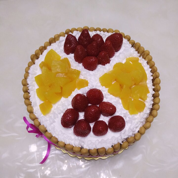 生日蛋糕教程【威化饼干围边】