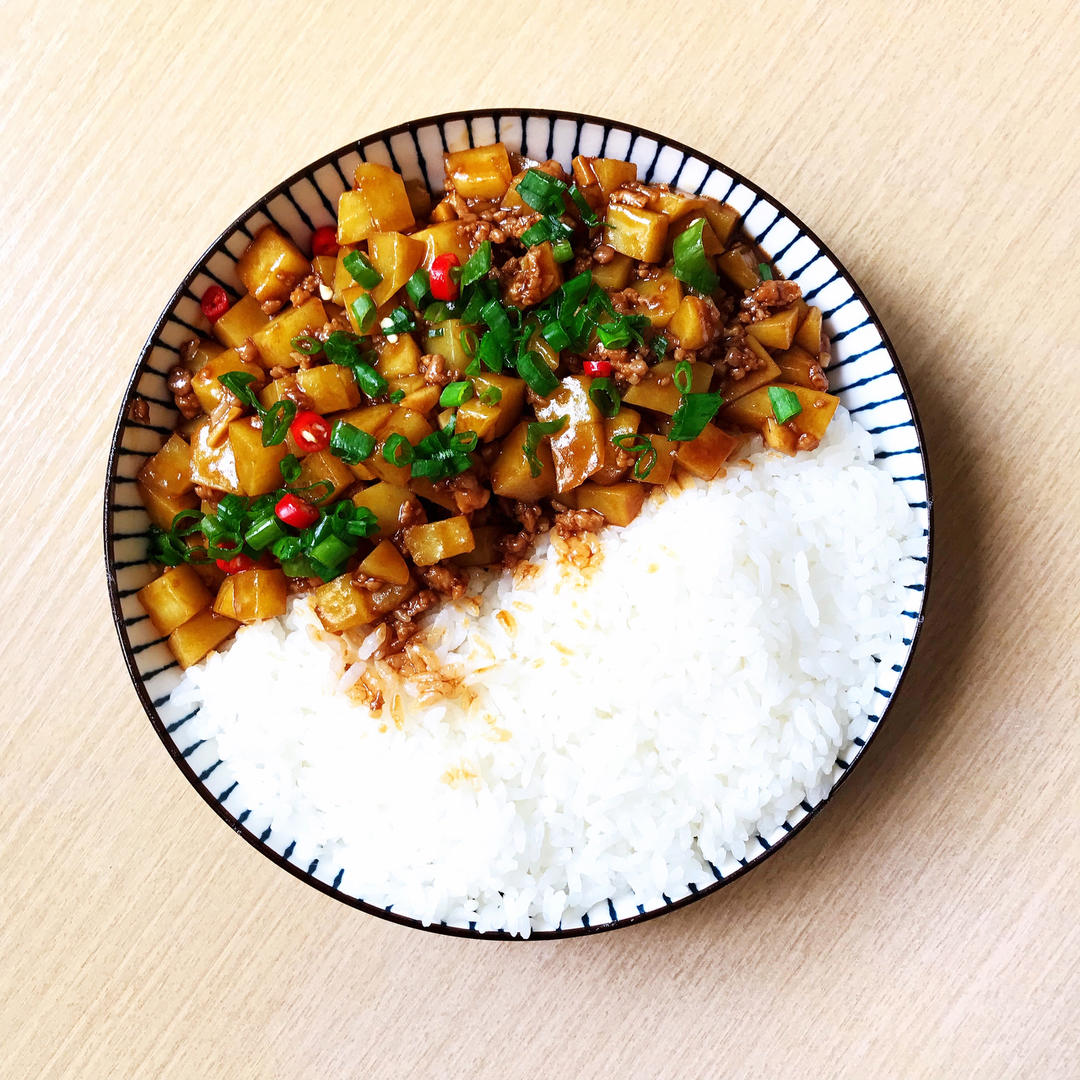 土豆肉末饭