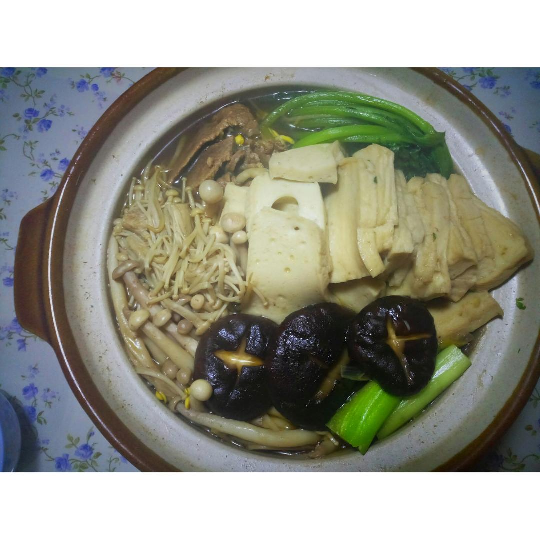 寿喜烧（日式牛肉锅）