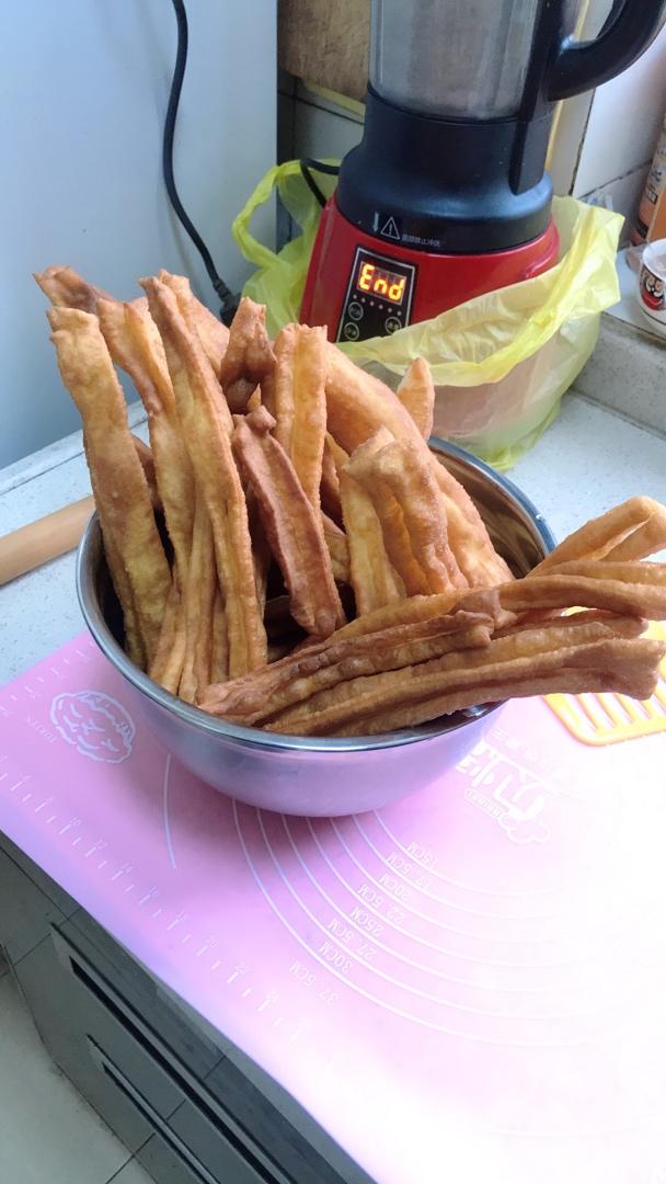 酥软小油条（早餐）