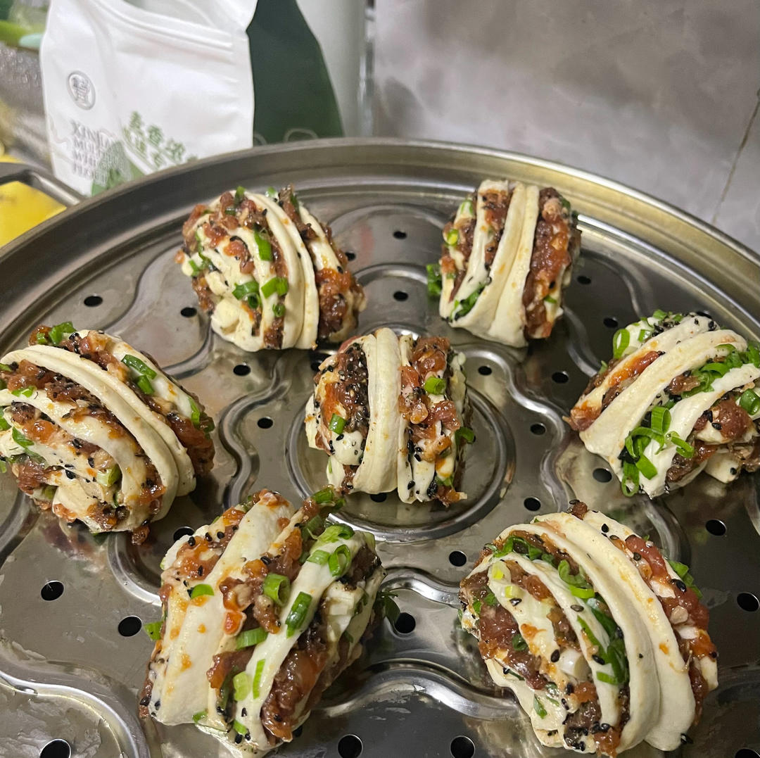 肉沫葱花卷