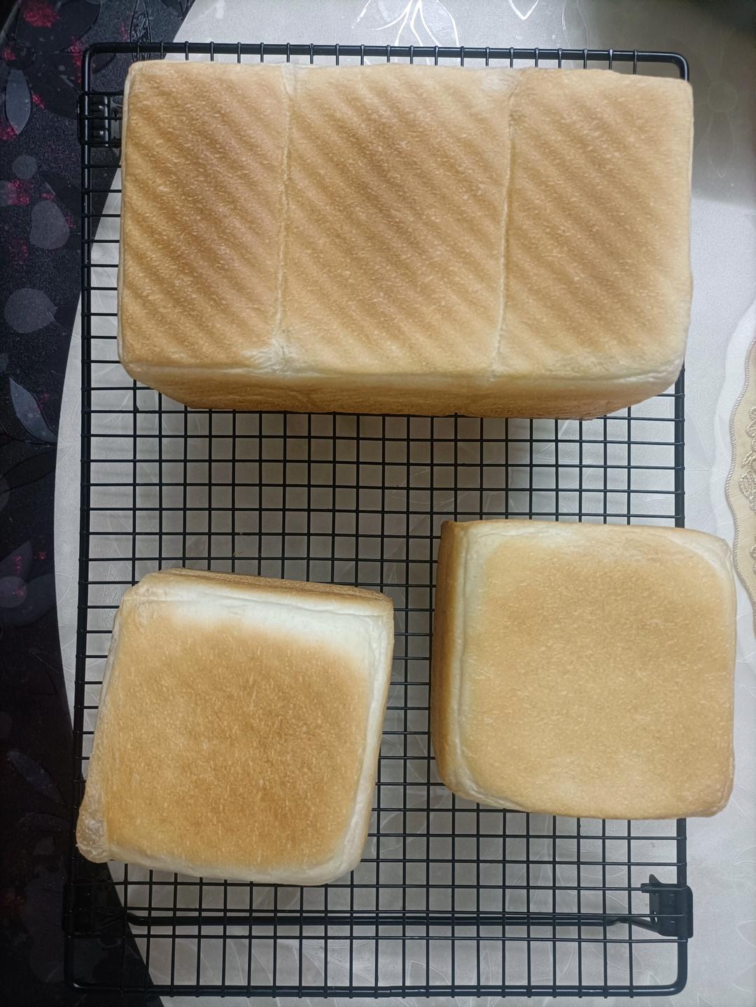 返璞归真的三明治面包