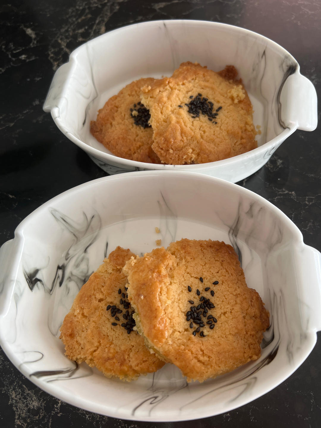 轻轻一按就碎掉的原味桃酥（不输猪油版）