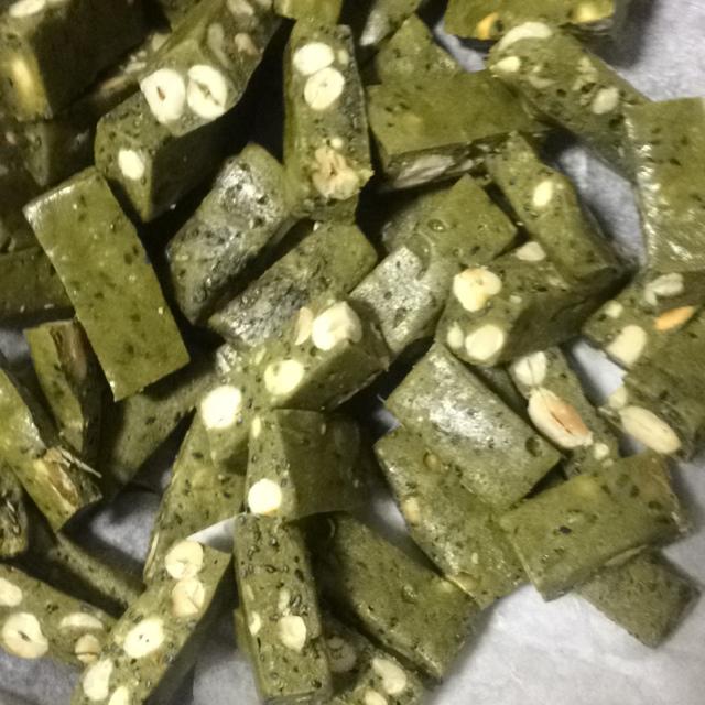 抹茶杏仁牛轧糖