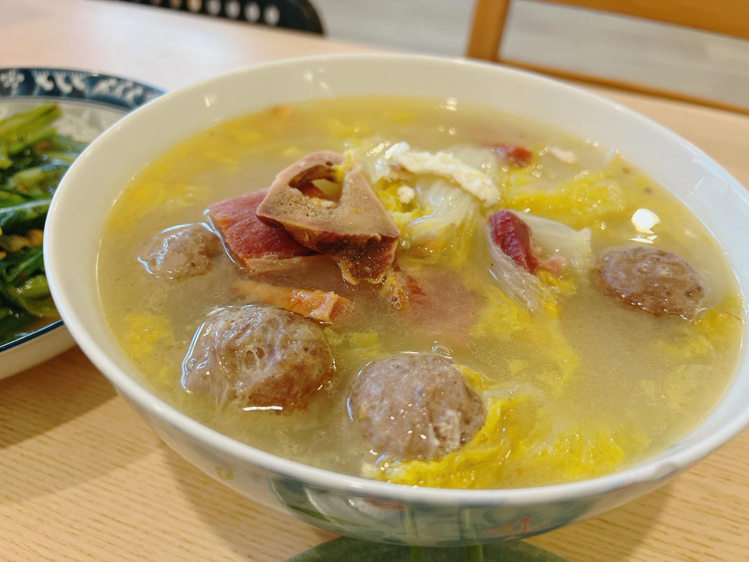 【火腿白菜汤】