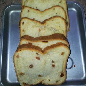 面包机版提子面包的做法 步骤2