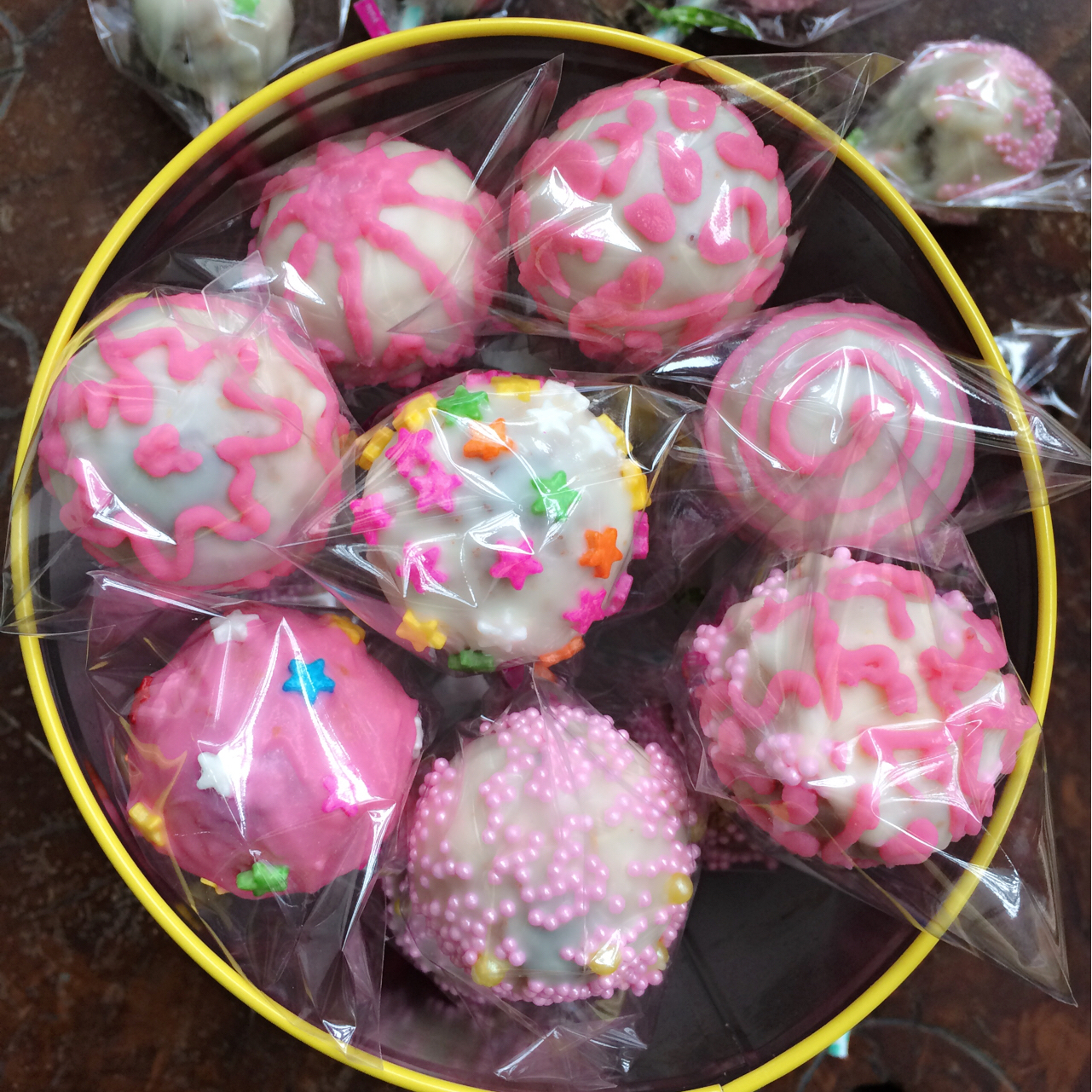 《Tinrry下午茶》教你做棒棒糖蛋糕