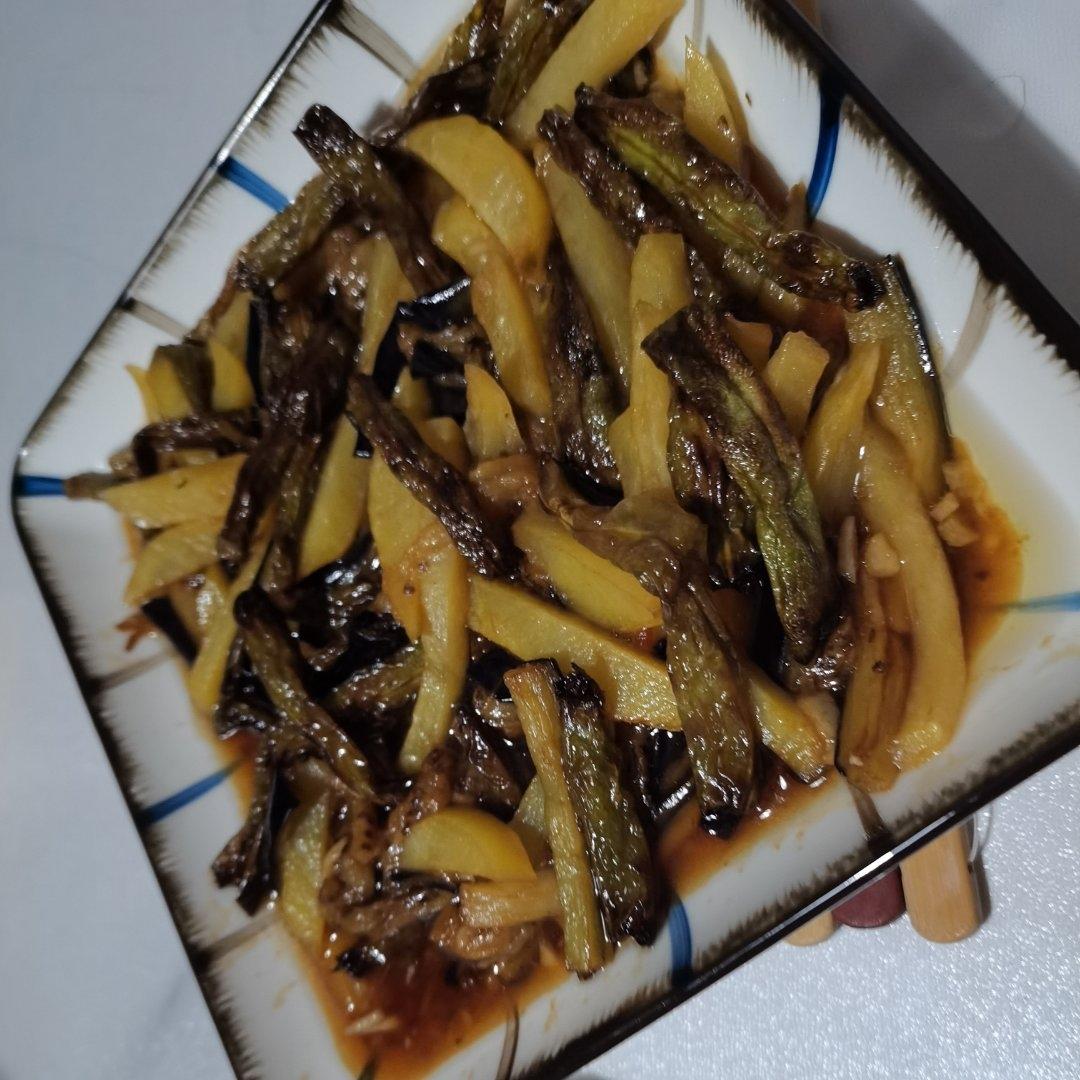 饭扫光的豆角烧茄子