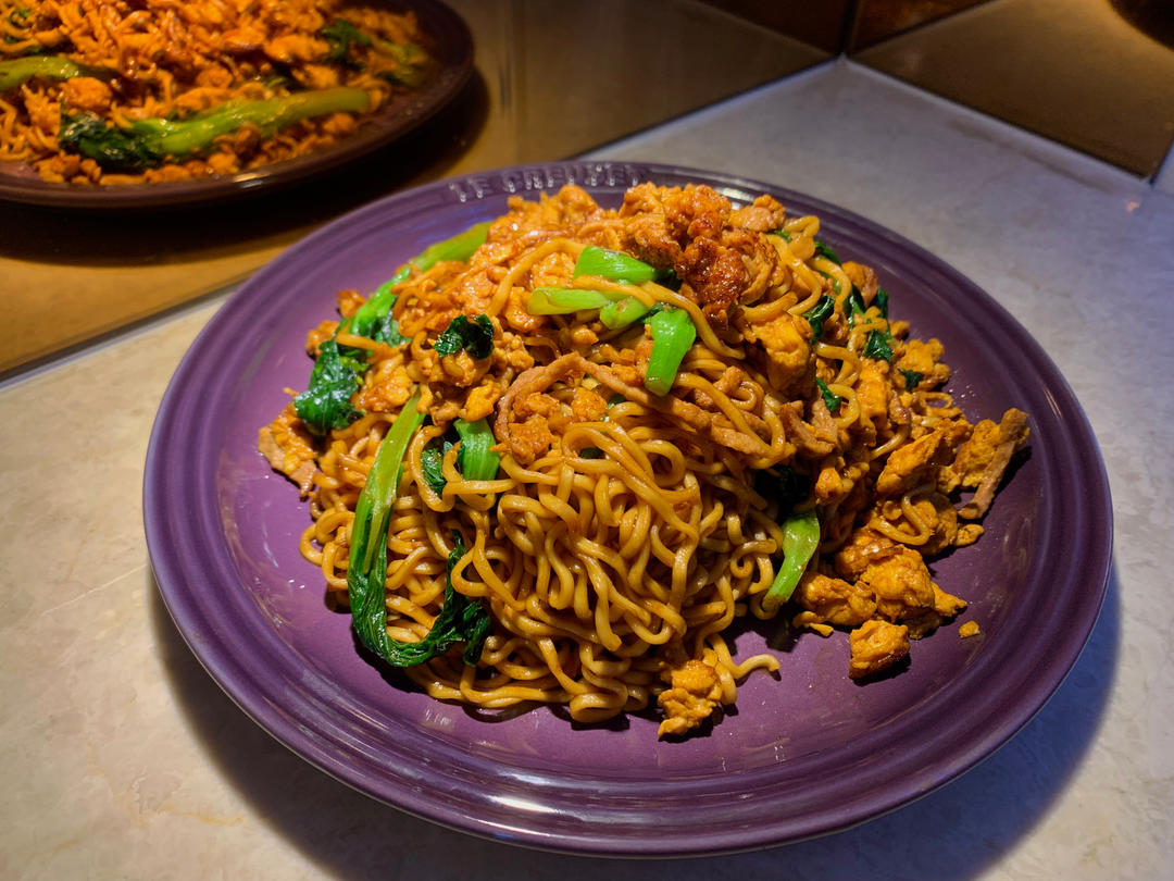 青菜肉丝炒面