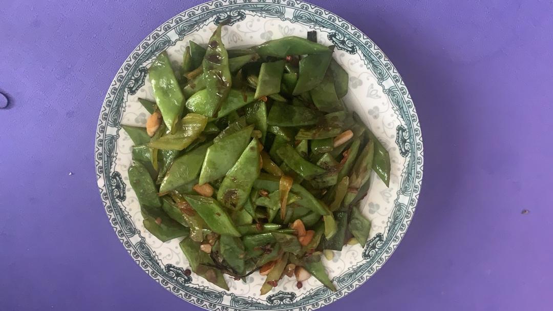 超简单的油焖扁豆角😋