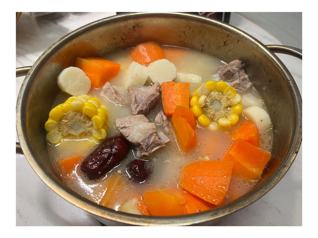 连吃三碗的玉米山药排骨汤