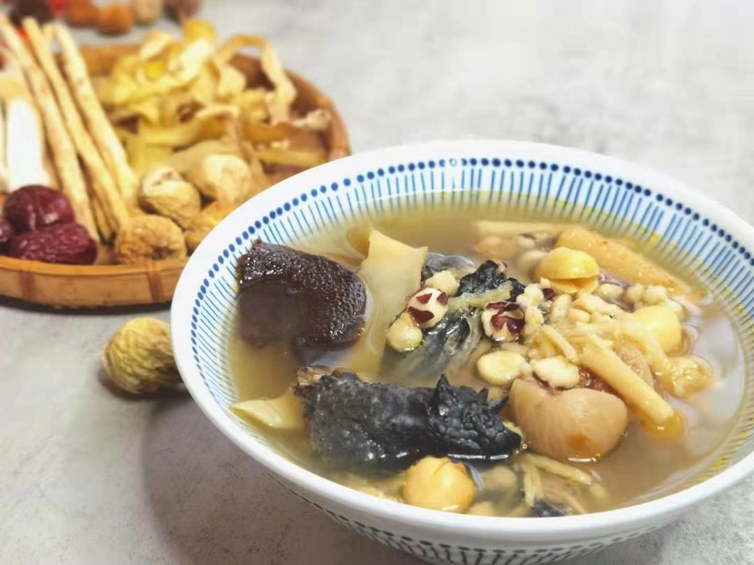 清润滋补清补凉乌鸡汤