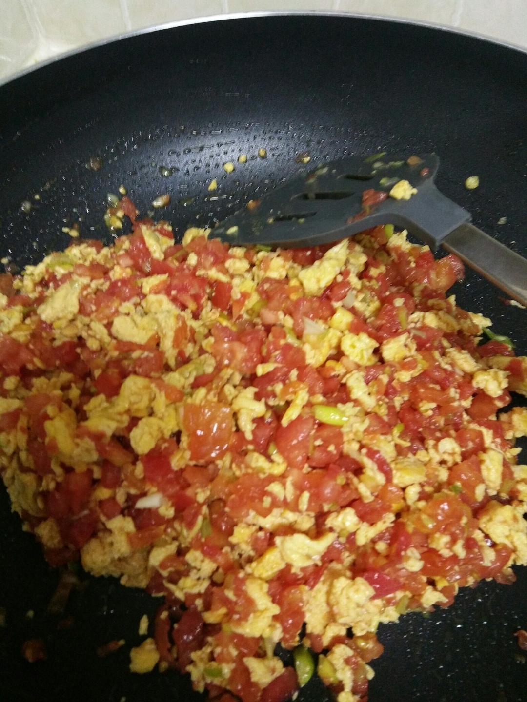 西红柿鸡蛋饺子