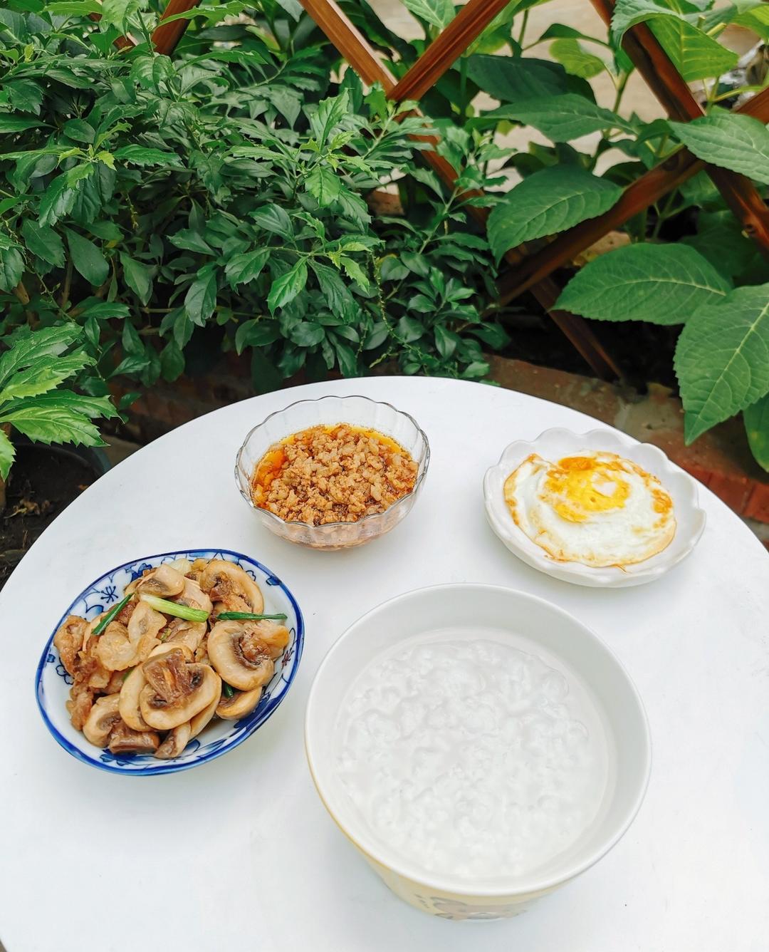 小Y的上学早餐记