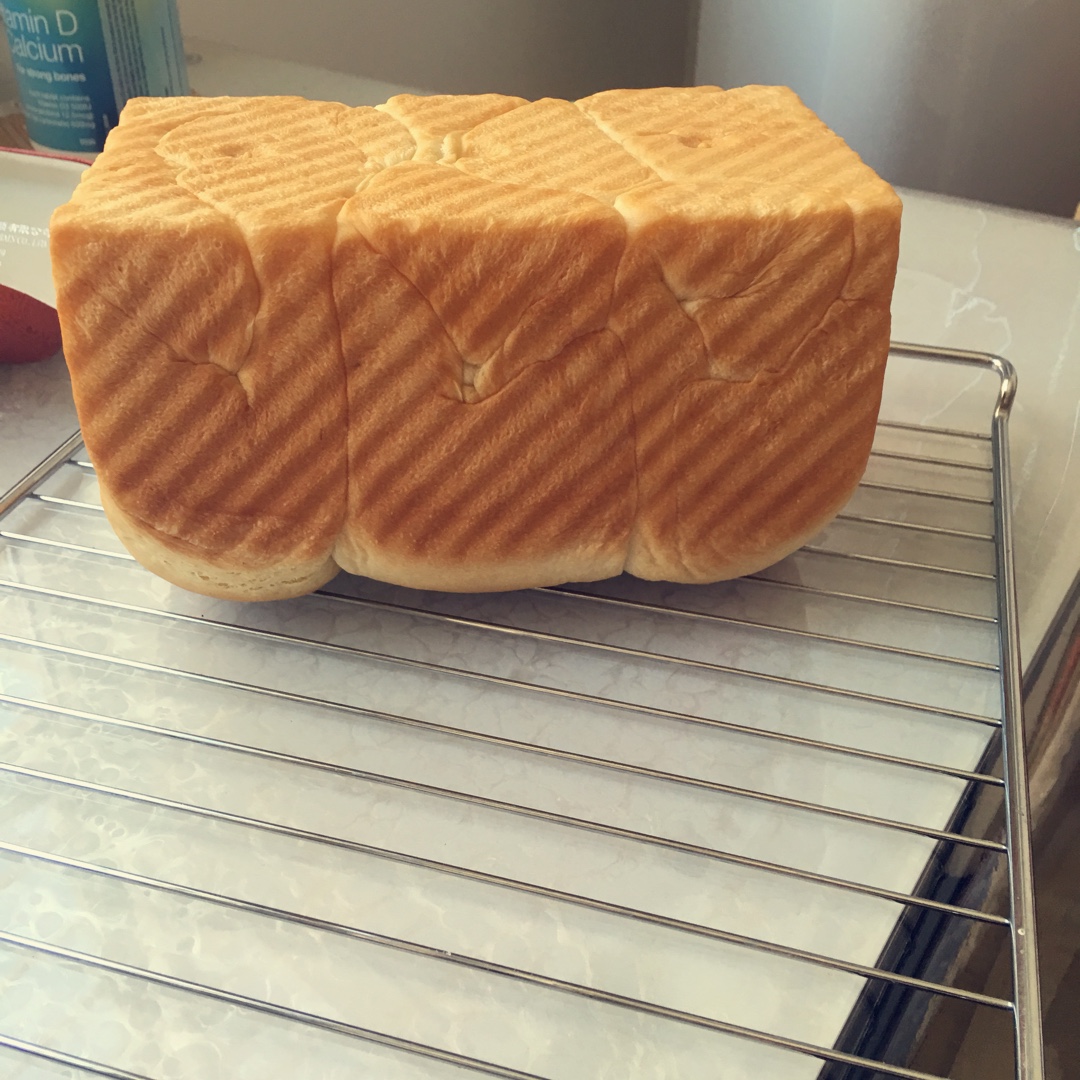 牛奶吐司（附详细步骤图）