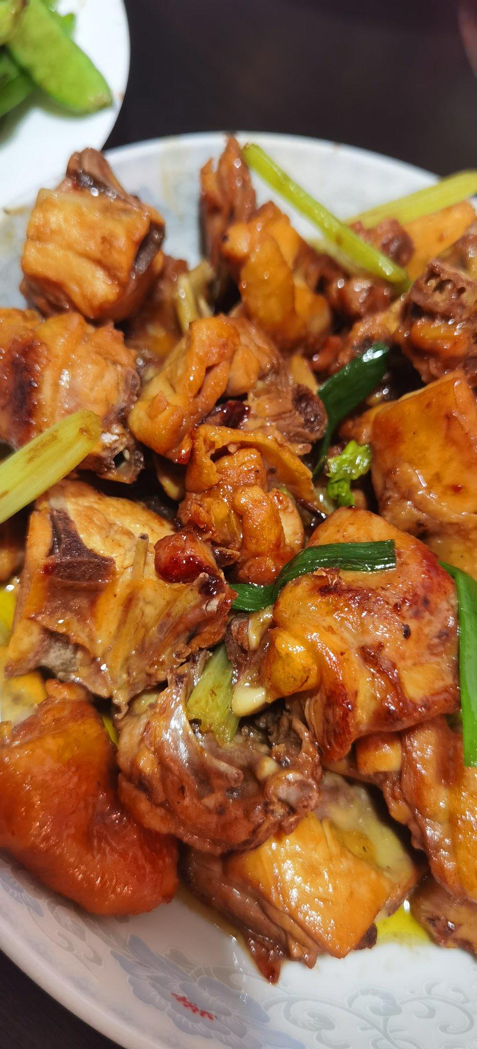 厨师长教你：“姜葱炒鸡”的家常做法，色香味俱全，赶紧收藏吧