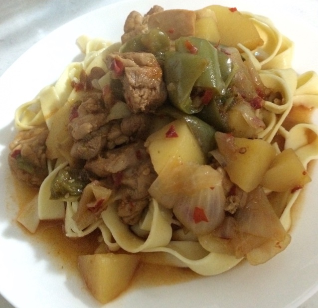 新疆大盘鸡+皮带面