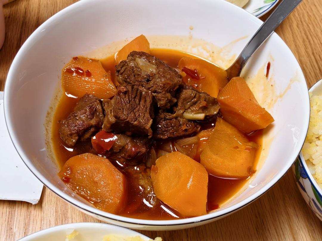 电饭煲炖牛肋条（牛腩）
