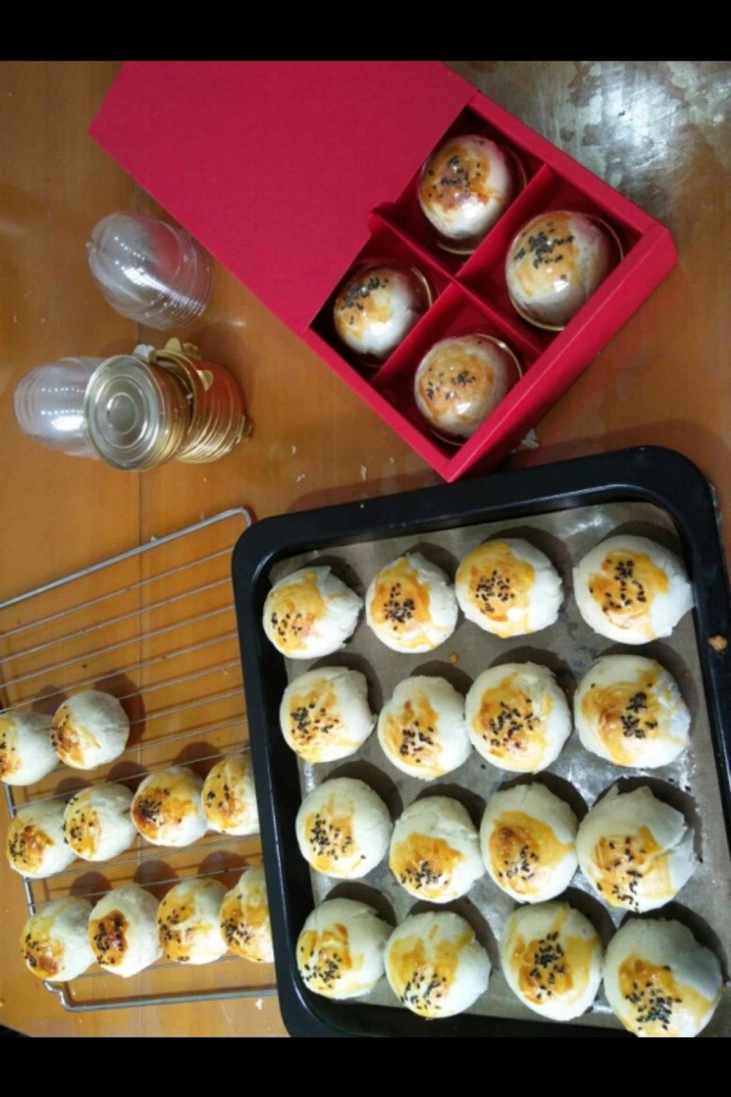 记忆中的味道-蛋黄酥