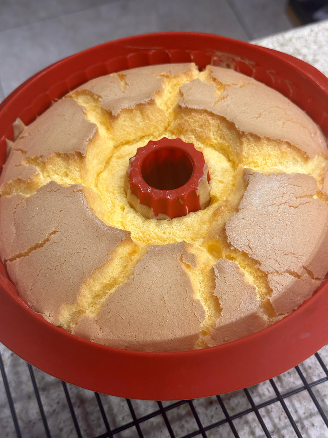 轻盈如云朵般的戚风蛋糕 后蛋法 超级详细附视频