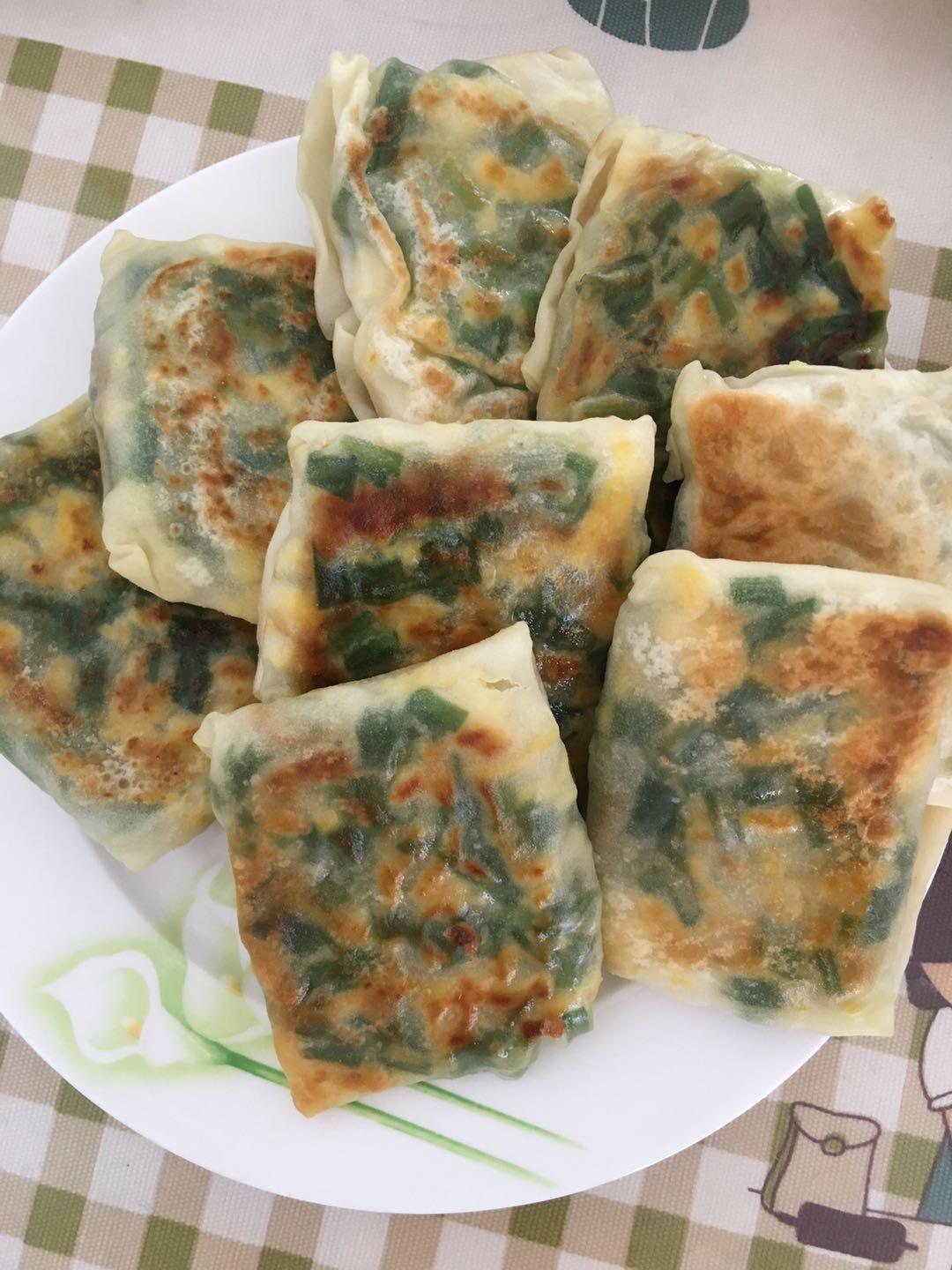 皮薄馅多的韭菜盒子