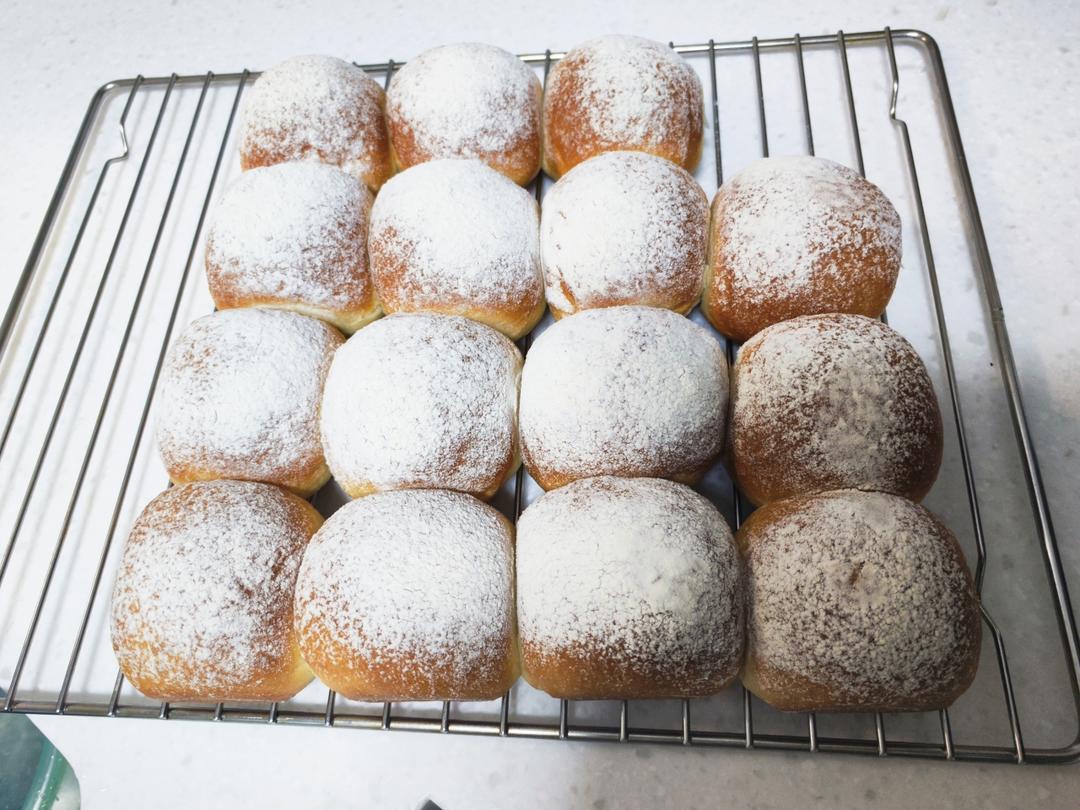 如云朵般☁️ 软白淡奶油餐包｜消耗淡奶油