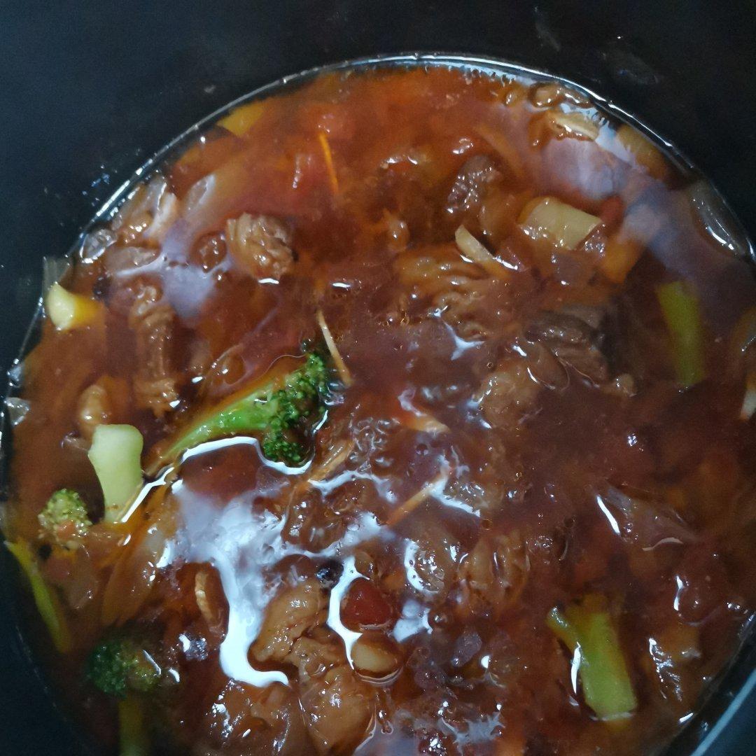 番茄炖牛腩