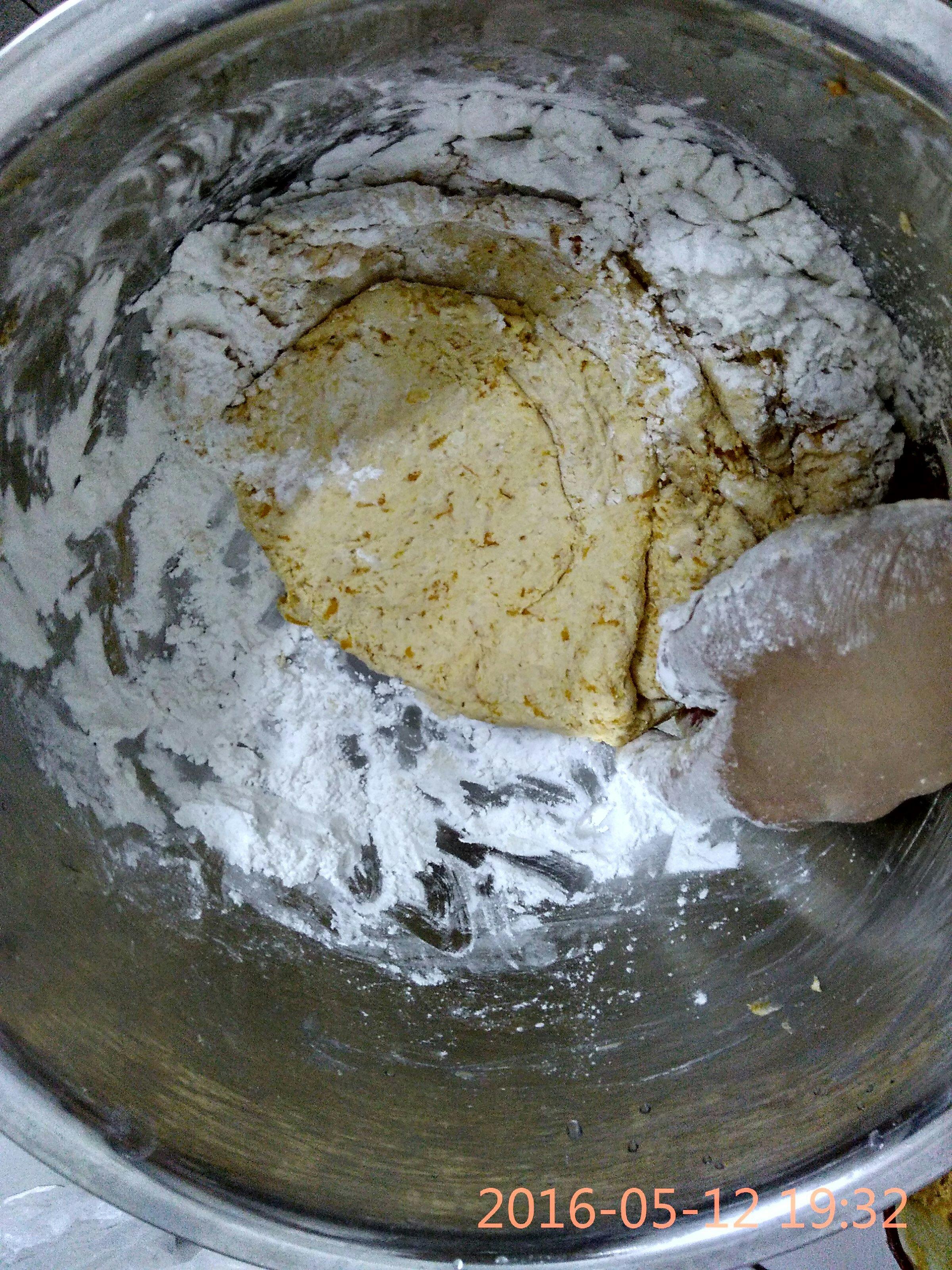 南瓜肉松饼的做法 步骤2
