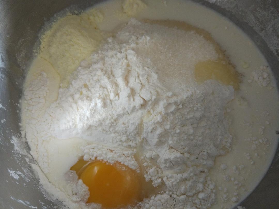 纯奶手撕吐司的做法 步骤1