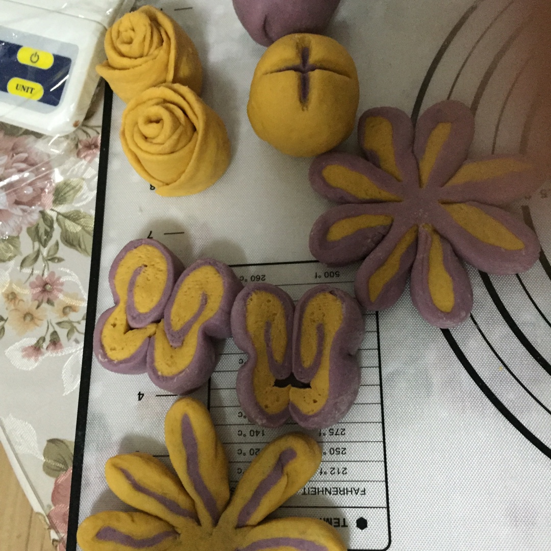 南瓜紫薯花样馒头