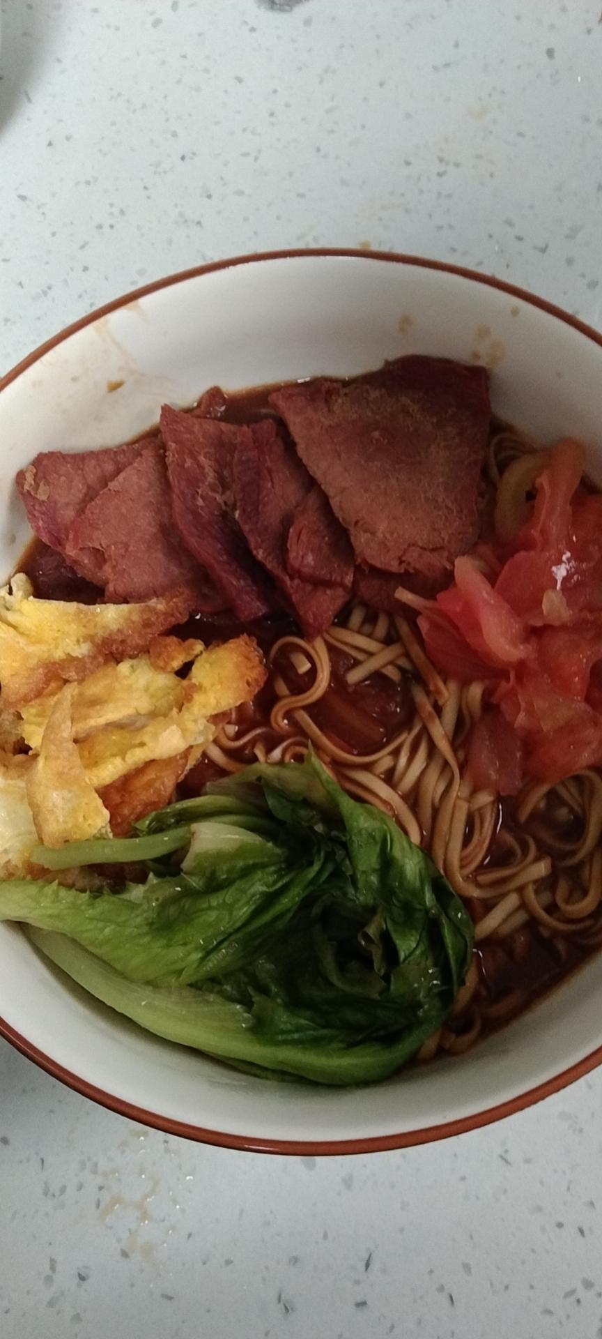 番茄牛肉面