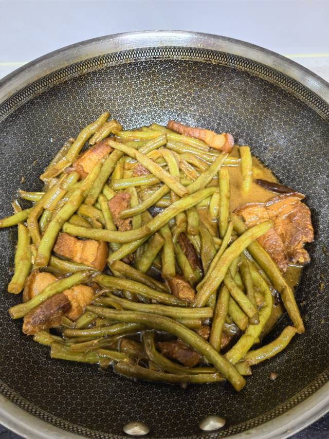 红烧肉炖豆角（绝对下饭）