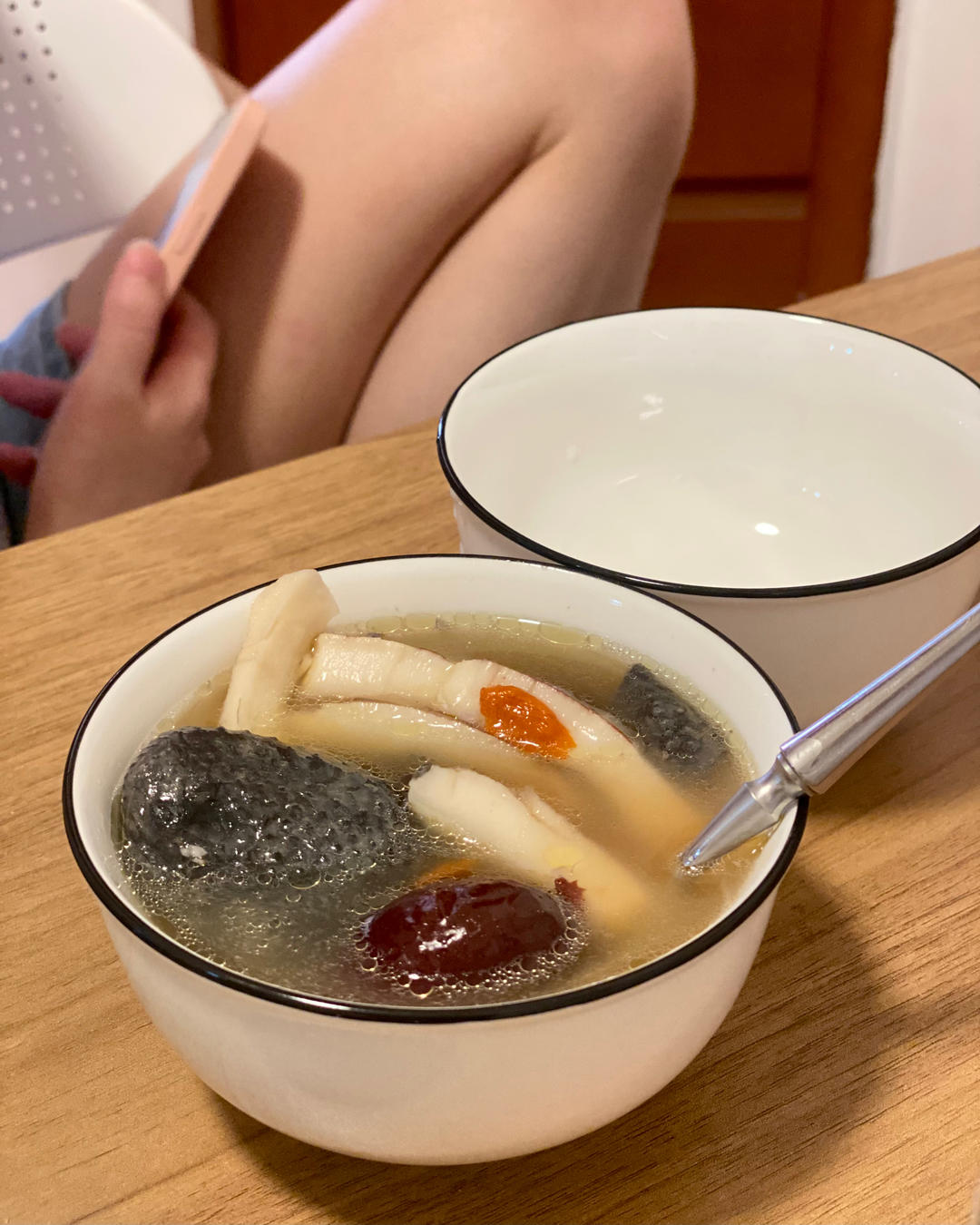 椰子乌鸡汤