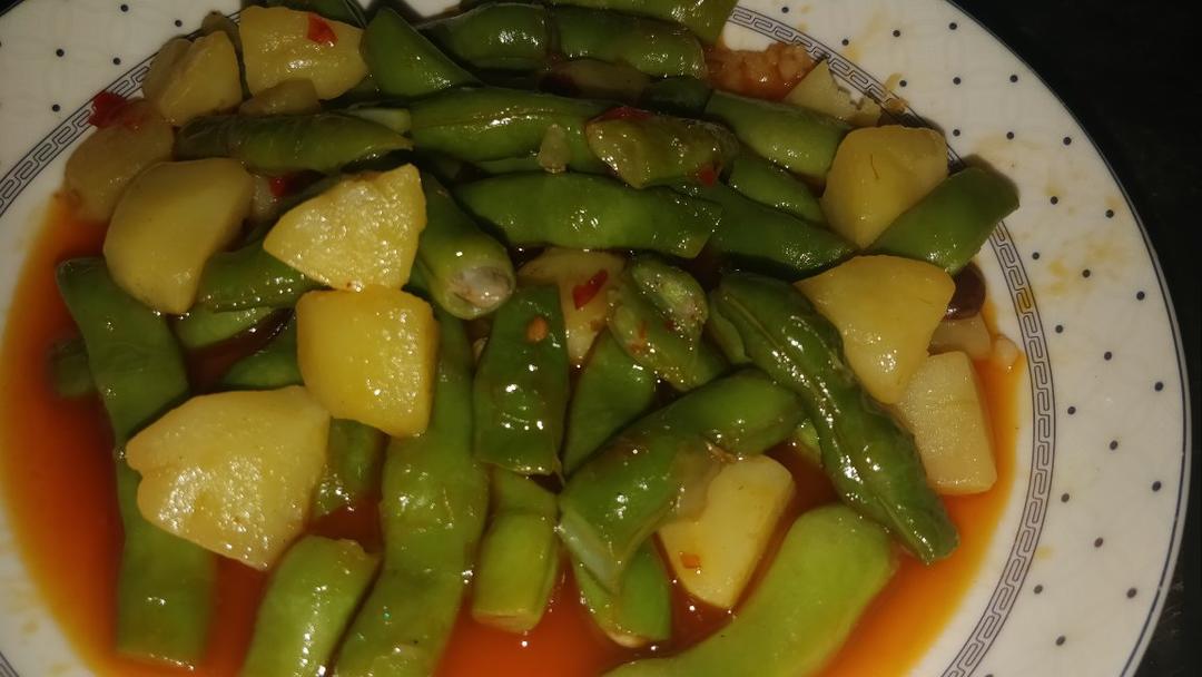 土豆焖四季豆