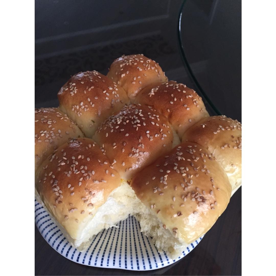 超软牛奶小餐包