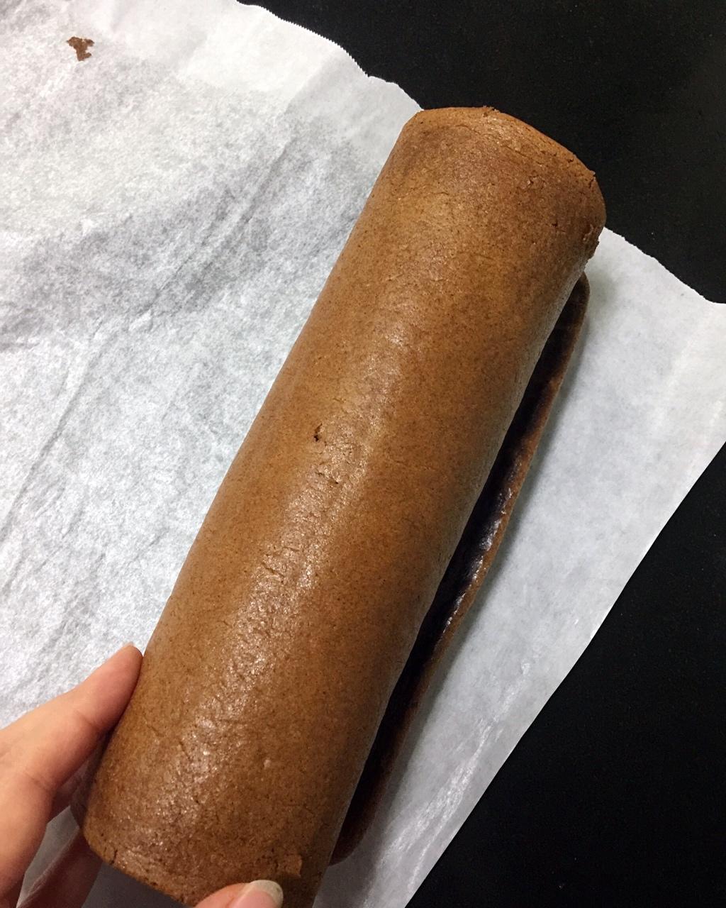 超浓郁卷不裂的巧克力蛋糕卷