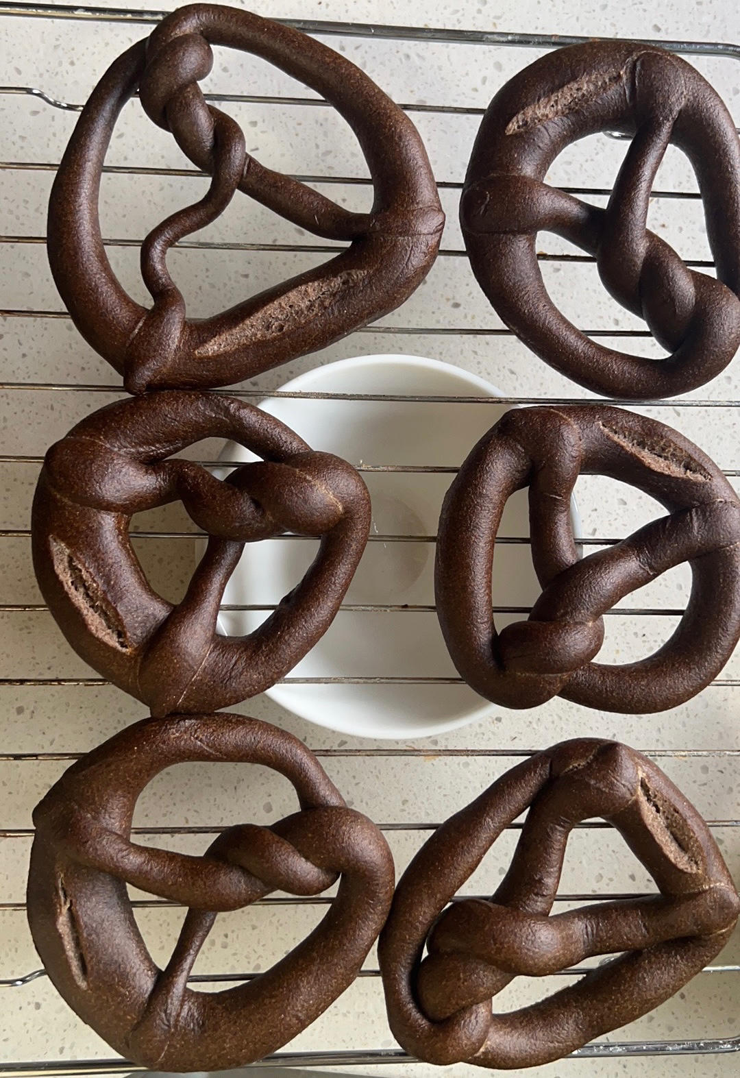 无糖全麦碱水结（碱水面包）