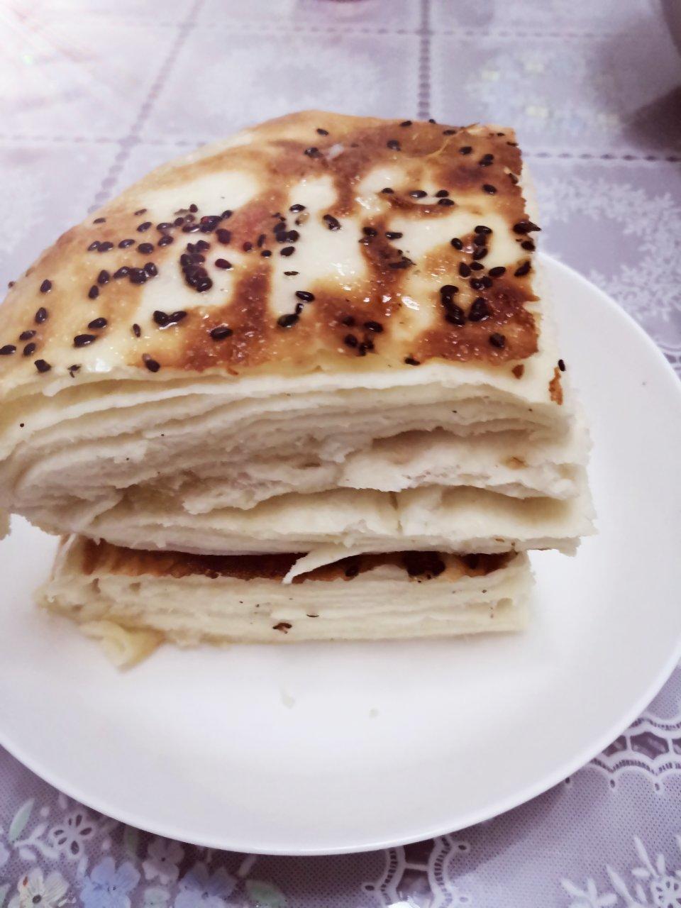 发面千层饼的家常做法，外酥内软，层次分明