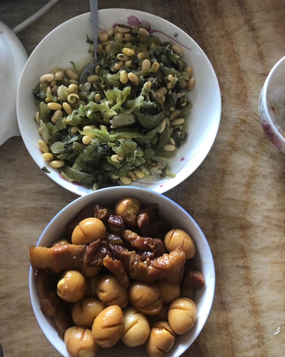 加了鹌鹑蛋后，这盘红烧肉，美味的逆天啦——鹌鹑蛋烧肉（孔瑶食谱）