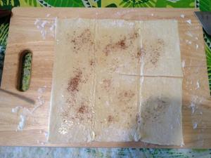 懒人版pastry sheet葱油饼的做法 步骤2