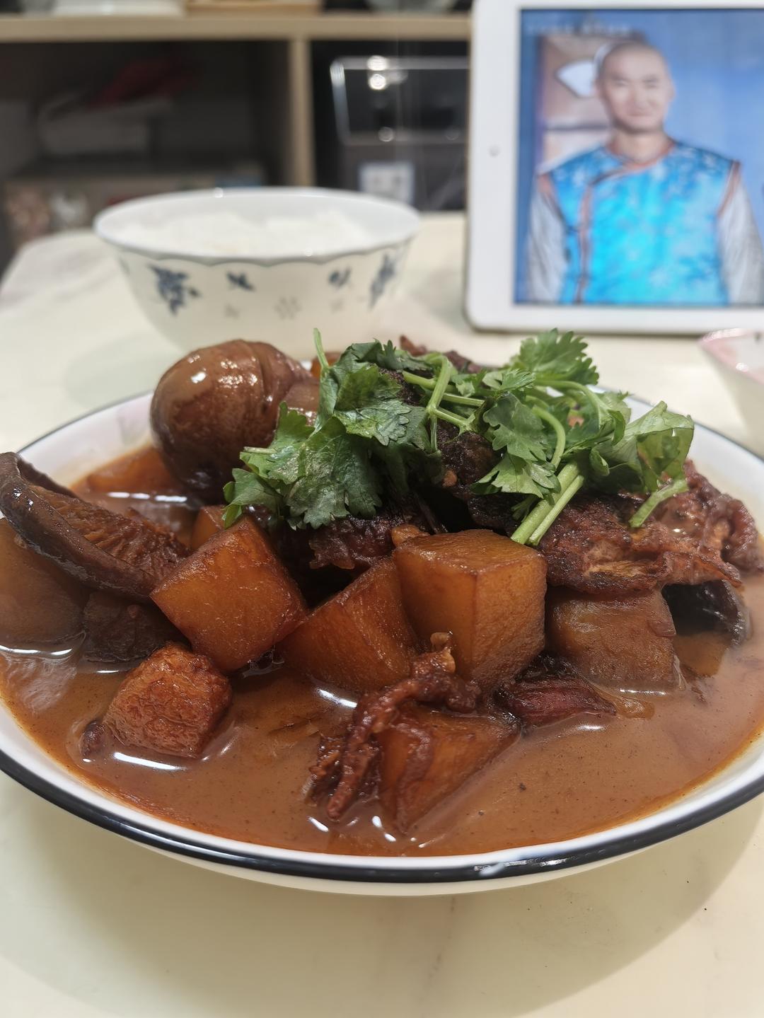 红烧肉炖土豆（丝毫不腻）